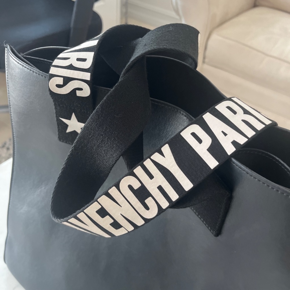Givenchy Tote - Picture 2 of 3